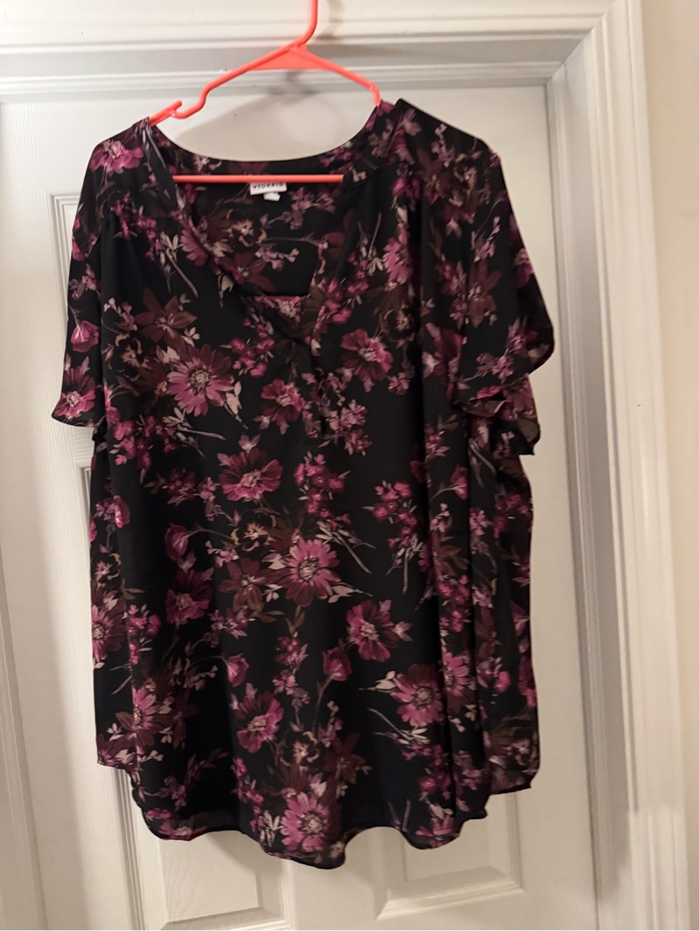 torrid Black Floral V-Neck Blouse with Pink Flowers NWOT